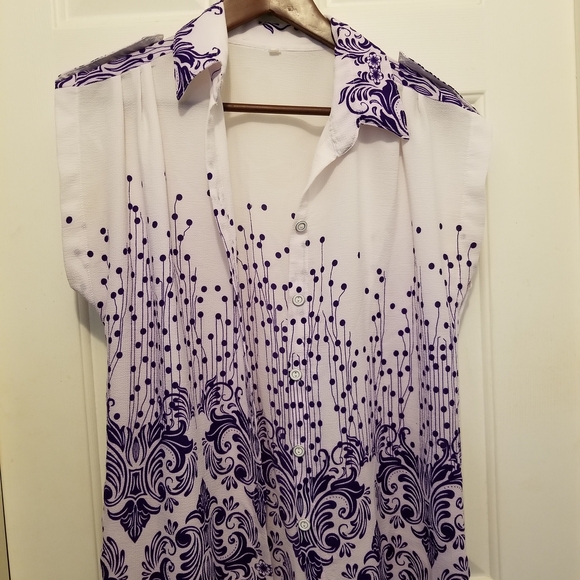 Unk Tops - Unk Women's White and Purple Patterned Top